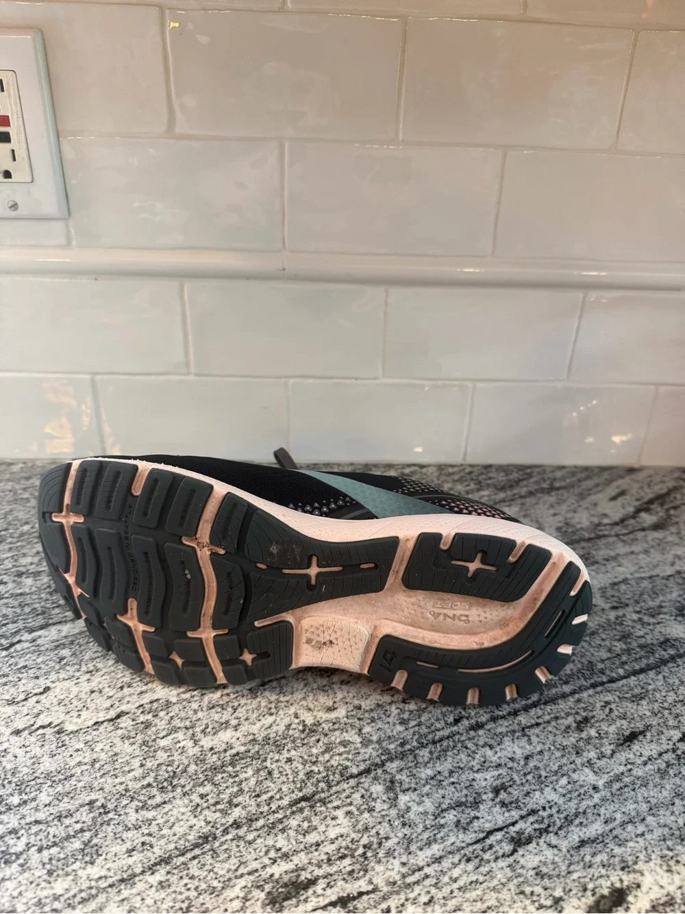 Women’s Brooks Ghost 14 Size 10.5